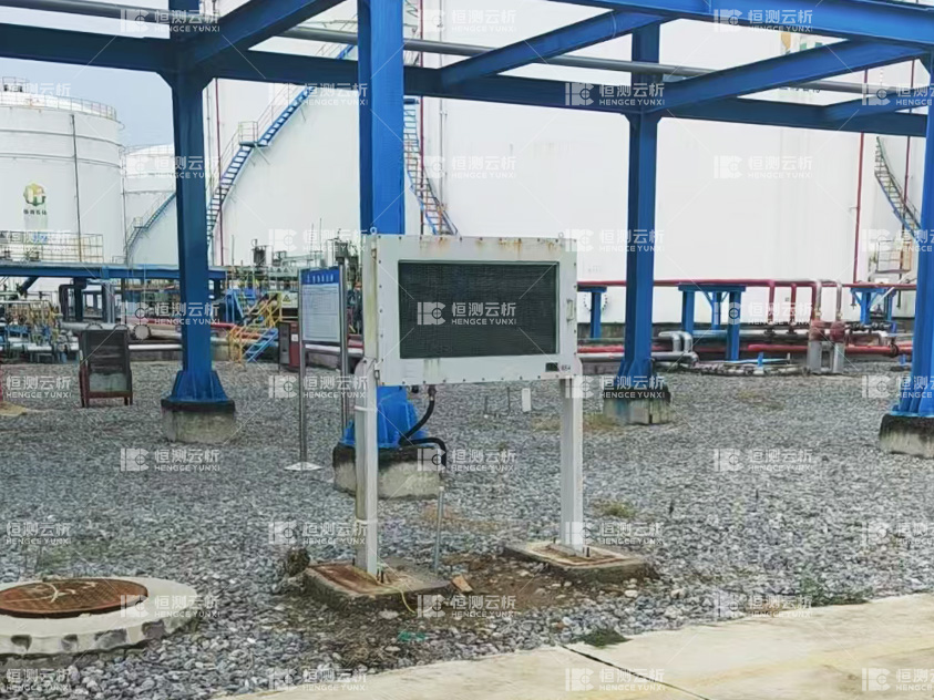 河南某化工厂安装防爆气象站