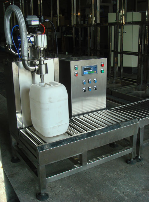 当气缸向后运动时