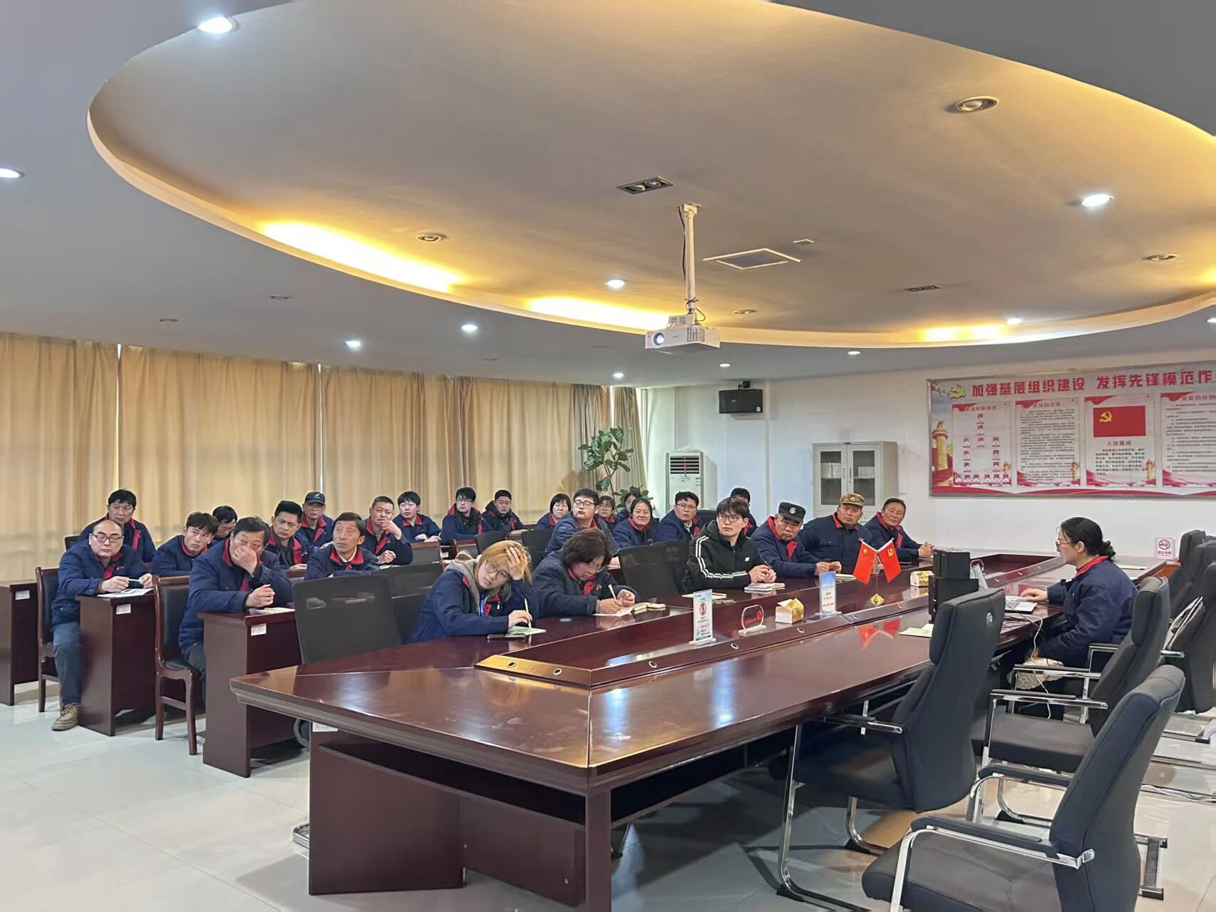 启航新征程 融入新家园】——晶锋集团新员工培训圆满收官